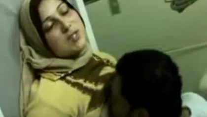 ممرضة هايجة علي الاخر تتناك من زمايلها
